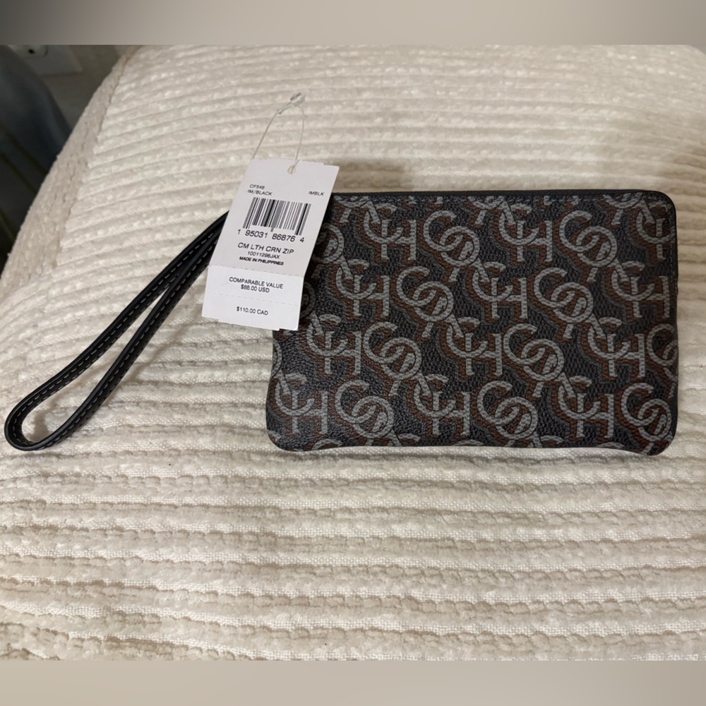 Coach Monogram Wristlet - Black/Gray